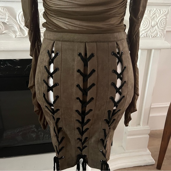 Fashion nova long sleeve dress - Picture 3 of 14